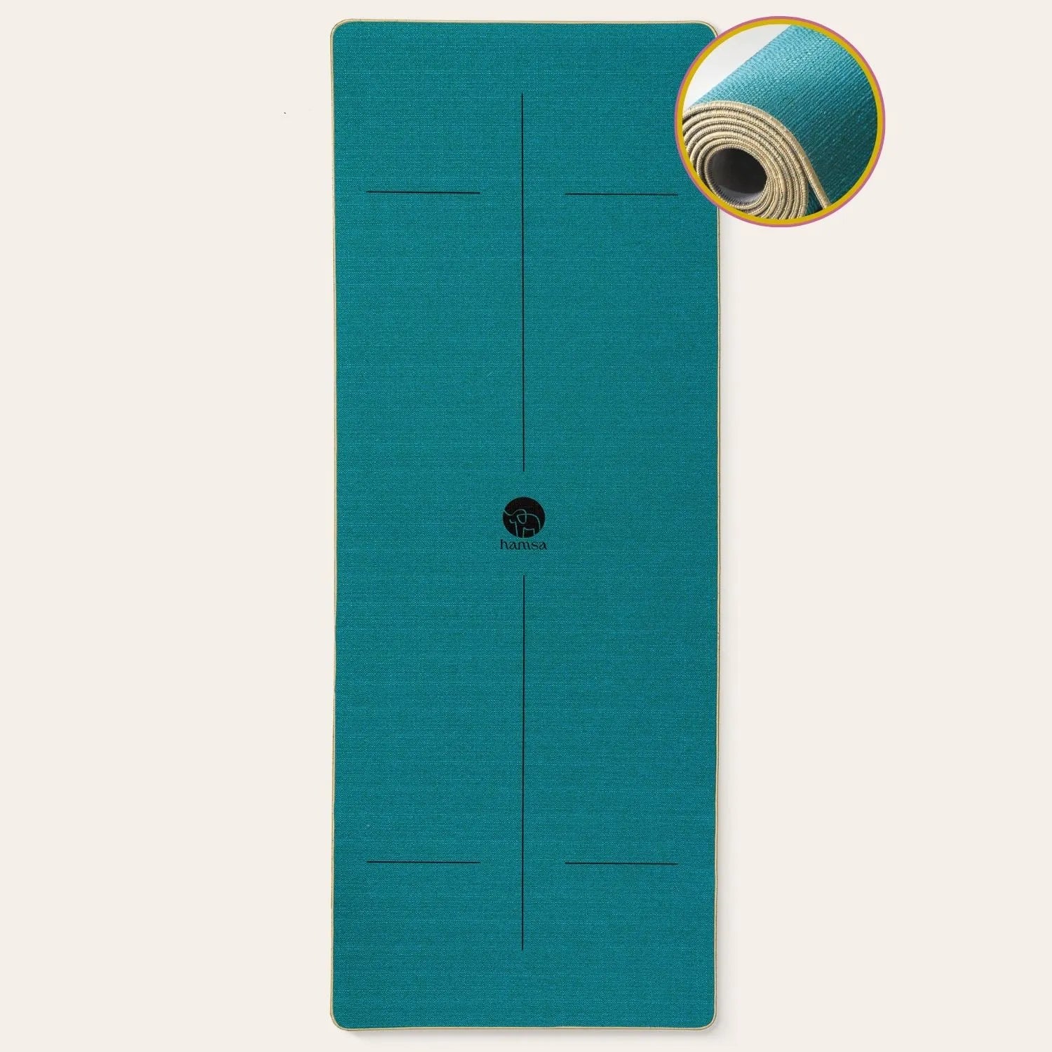 Detailaufnahme der Blue Wave Yogamatte aus Jute und Naturkautschuk mit feinen Ausrichtungslinien in Blau-Türkis rutschfest und nachhaltig.